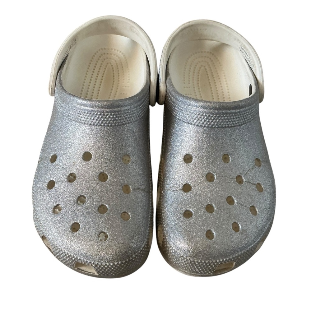 Crocs classic unisex clogs silver glitter clogs size 10 women’s ,8 men’s